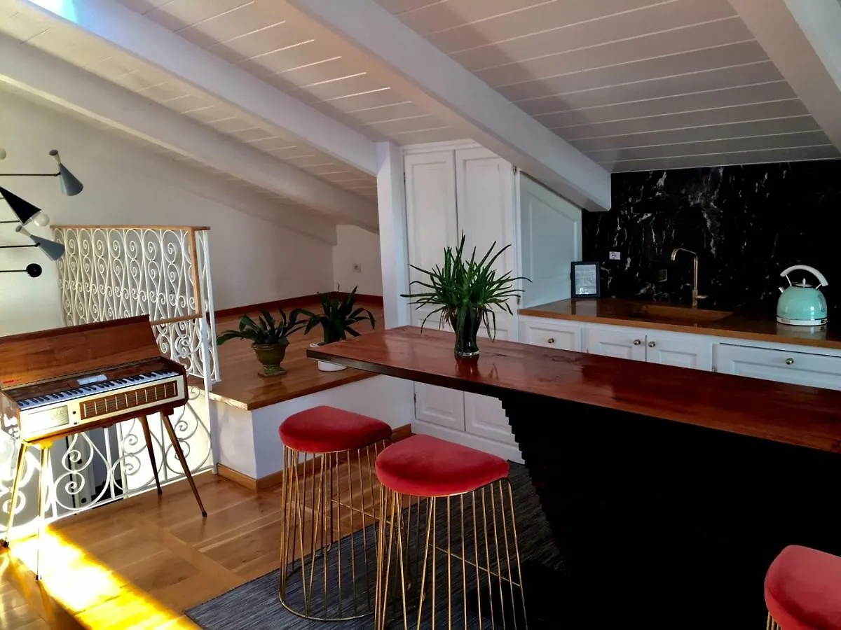 포르데데이마르미 Mansarda Con Terrazza E Idromassaggio 아파트